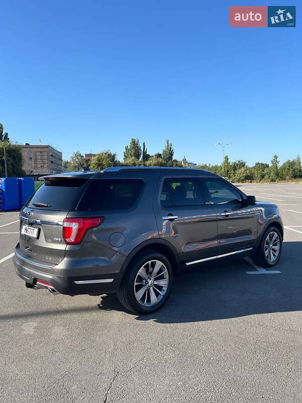 Внедорожник / Кроссовер Ford Explorer 2018 в Каменец-Подольском