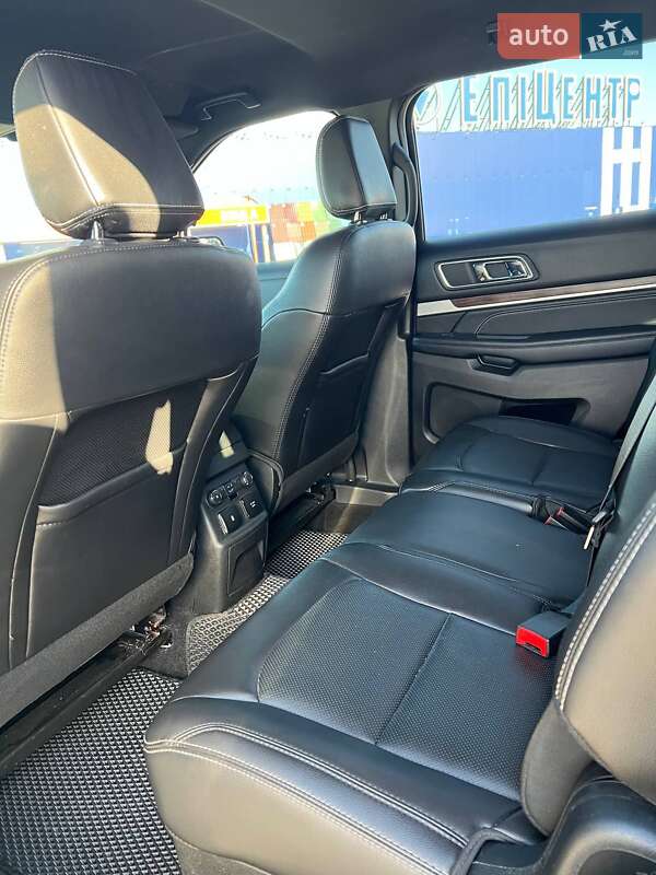 Внедорожник / Кроссовер Ford Explorer 2018 в Каменец-Подольском
