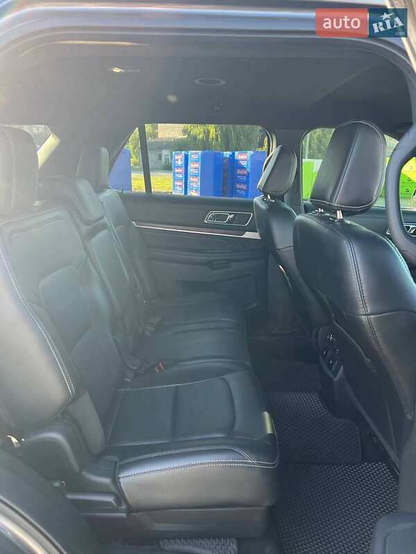 Внедорожник / Кроссовер Ford Explorer 2018 в Каменец-Подольском