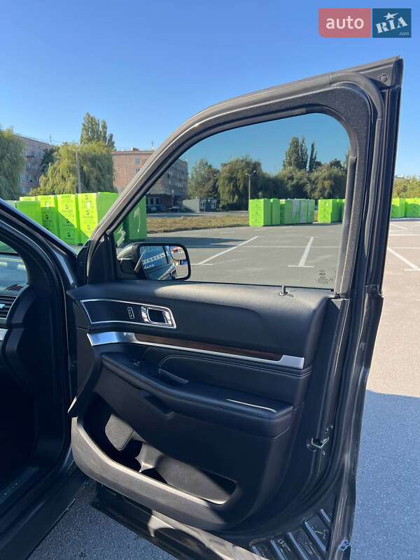 Внедорожник / Кроссовер Ford Explorer 2018 в Каменец-Подольском