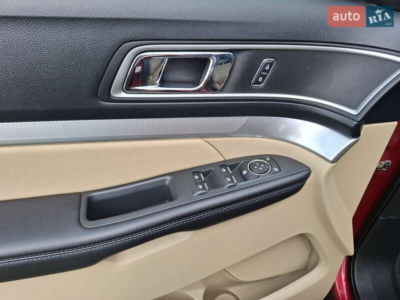 Внедорожник / Кроссовер Ford Explorer 2017 в Ивано-Франковске фото 16 Внедорожник / Кроссовер Ford Explorer 2017 в Ивано-Франковске