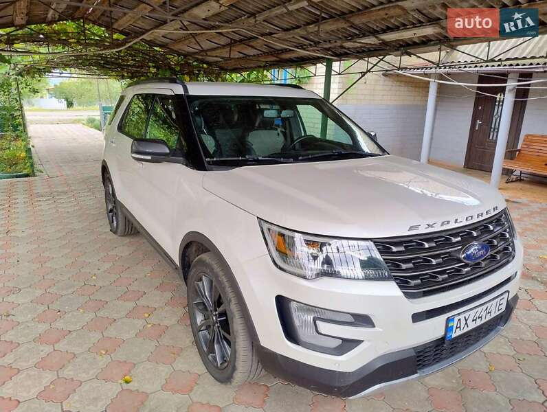Позашляховик / Кросовер Ford Explorer 2017 в Лозовій