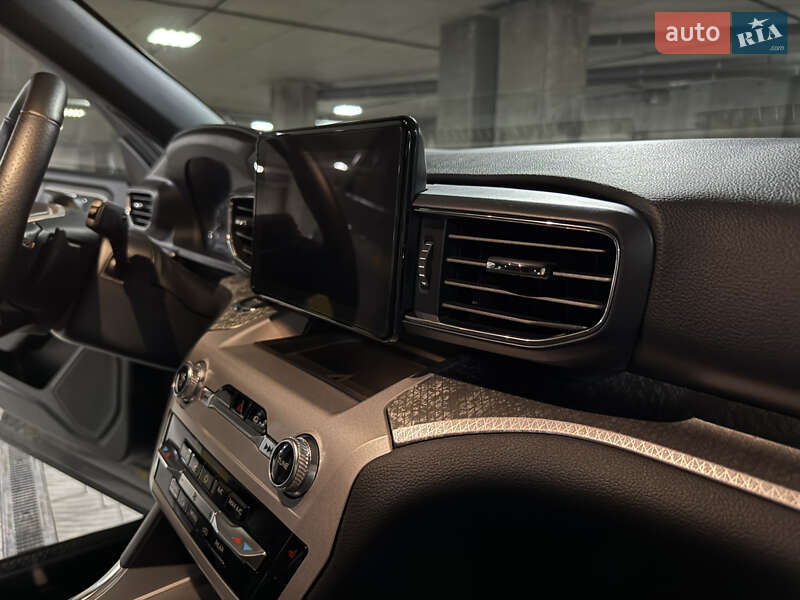 Внедорожник / Кроссовер Ford Explorer 2023 в Тернополе