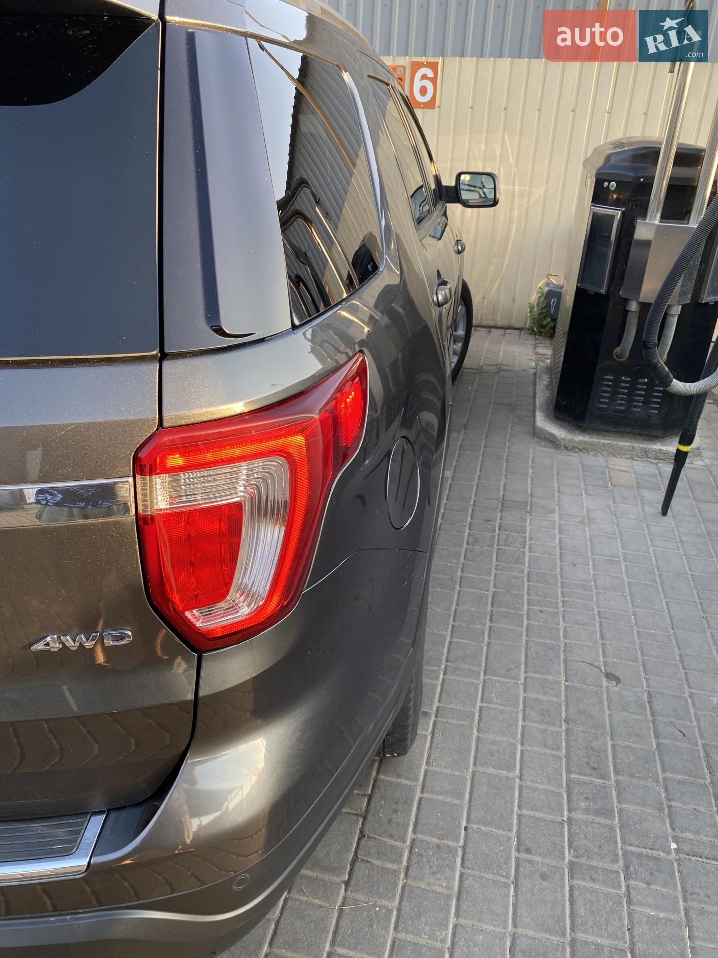 2018 Ford Explorer - мініатюра 11