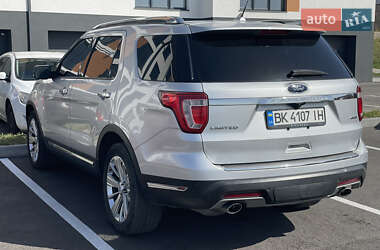 Внедорожник / Кроссовер Ford Explorer 2019 в 