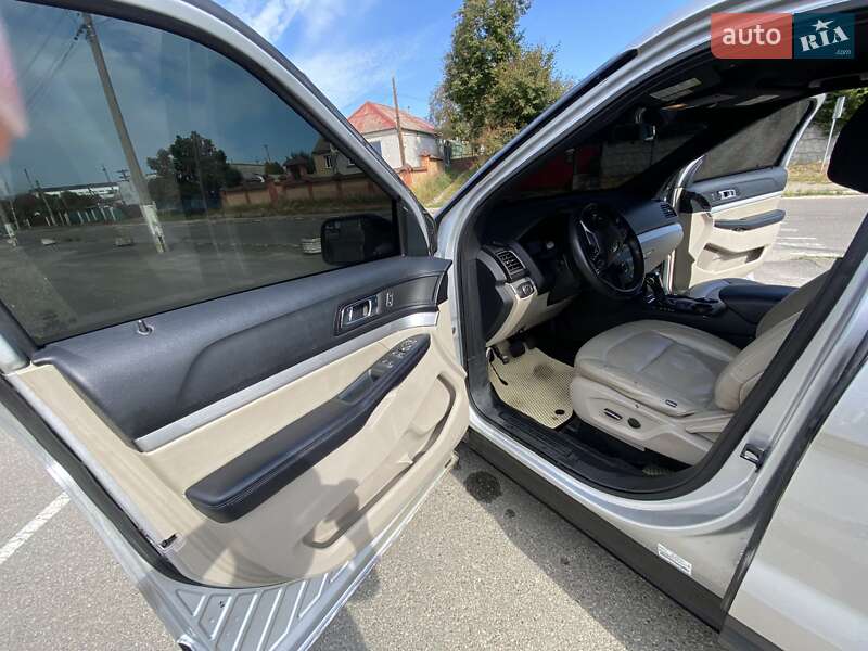 Внедорожник / Кроссовер Ford Explorer 2018 в Макарове