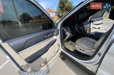 Позашляховик / Кросовер Ford Explorer 2018 в 