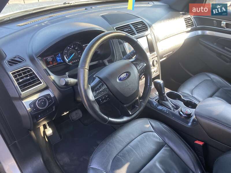 Внедорожник / Кроссовер Ford Explorer 2017 в Ковеле
