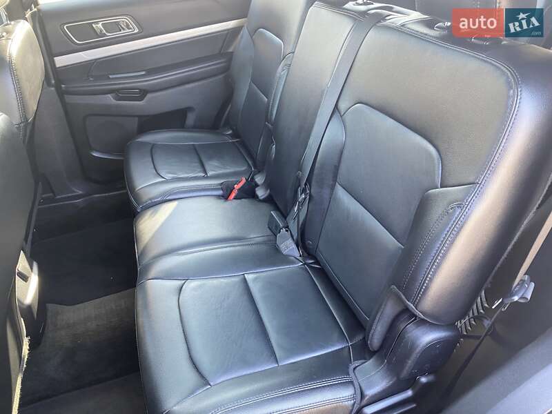 Внедорожник / Кроссовер Ford Explorer 2017 в Ковеле