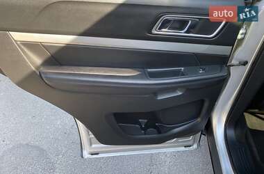 Внедорожник / Кроссовер Ford Explorer 2017 в Ковеле