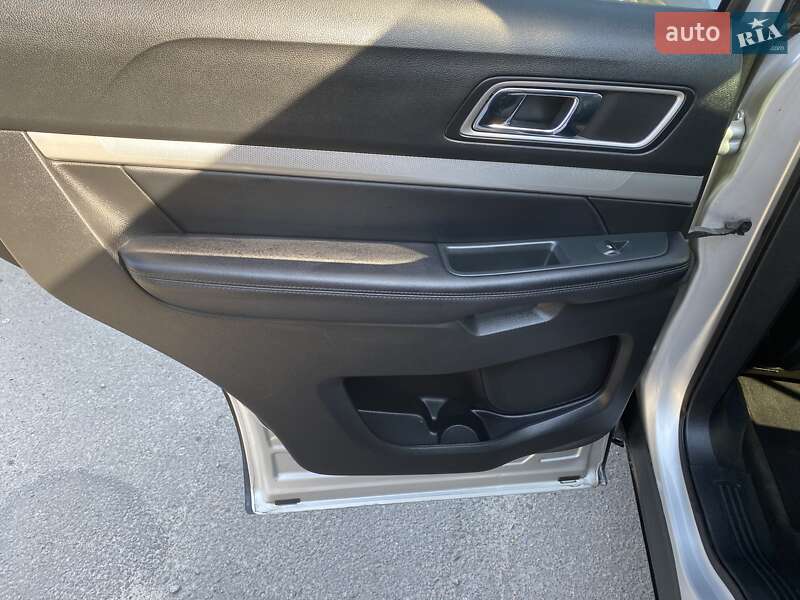 Внедорожник / Кроссовер Ford Explorer 2017 в Ковеле