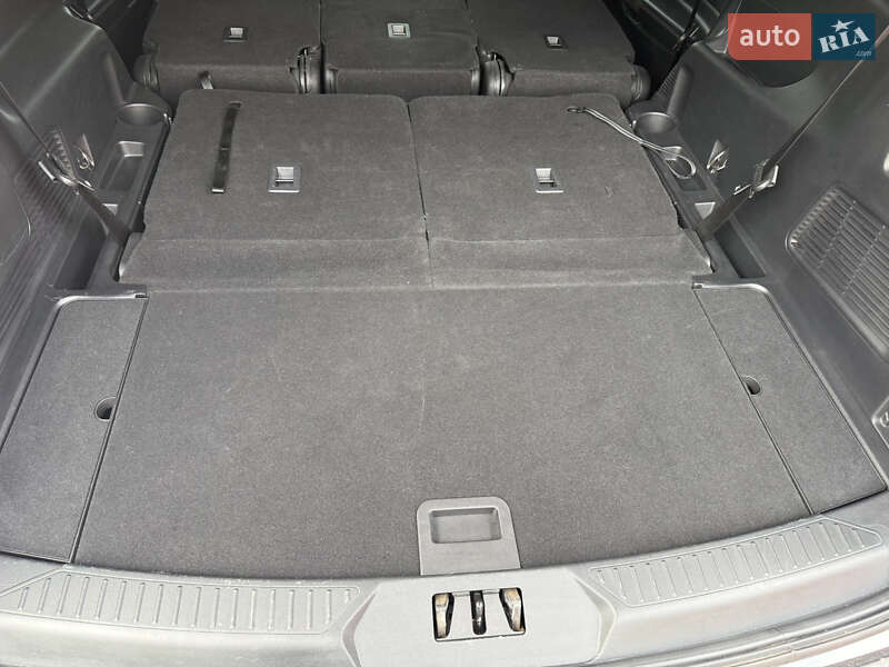 Позашляховик / Кросовер Ford Explorer 2022 в Стрию