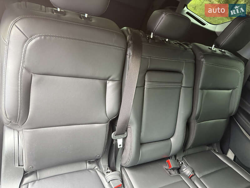 Позашляховик / Кросовер Ford Explorer 2022 в Стрию