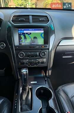 Внедорожник / Кроссовер Ford Explorer 2016 в 