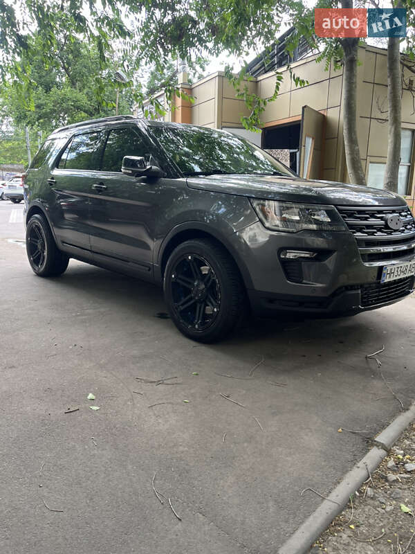 Внедорожник / Кроссовер Ford Explorer 2018 в Одессе