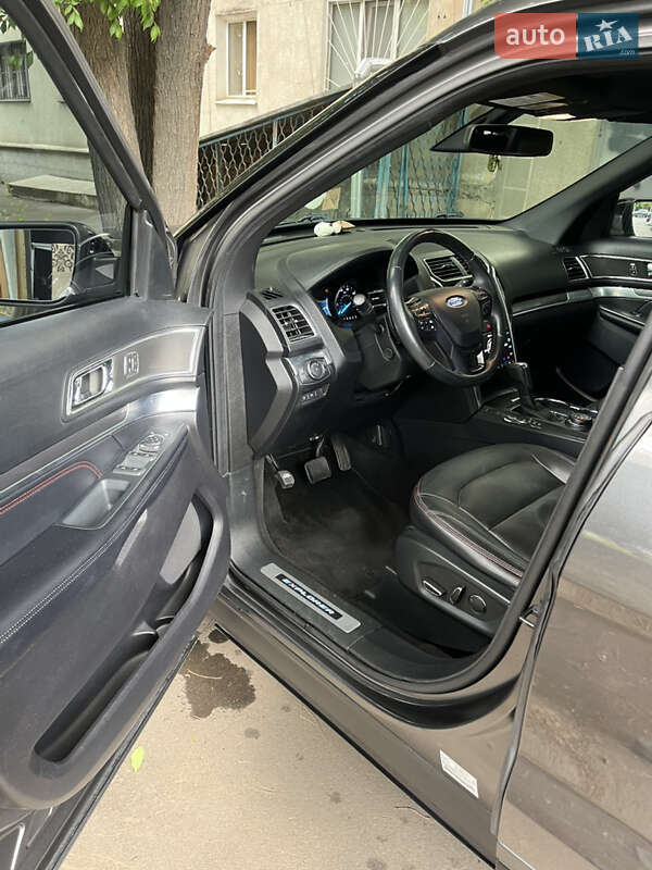 Внедорожник / Кроссовер Ford Explorer 2018 в Одессе