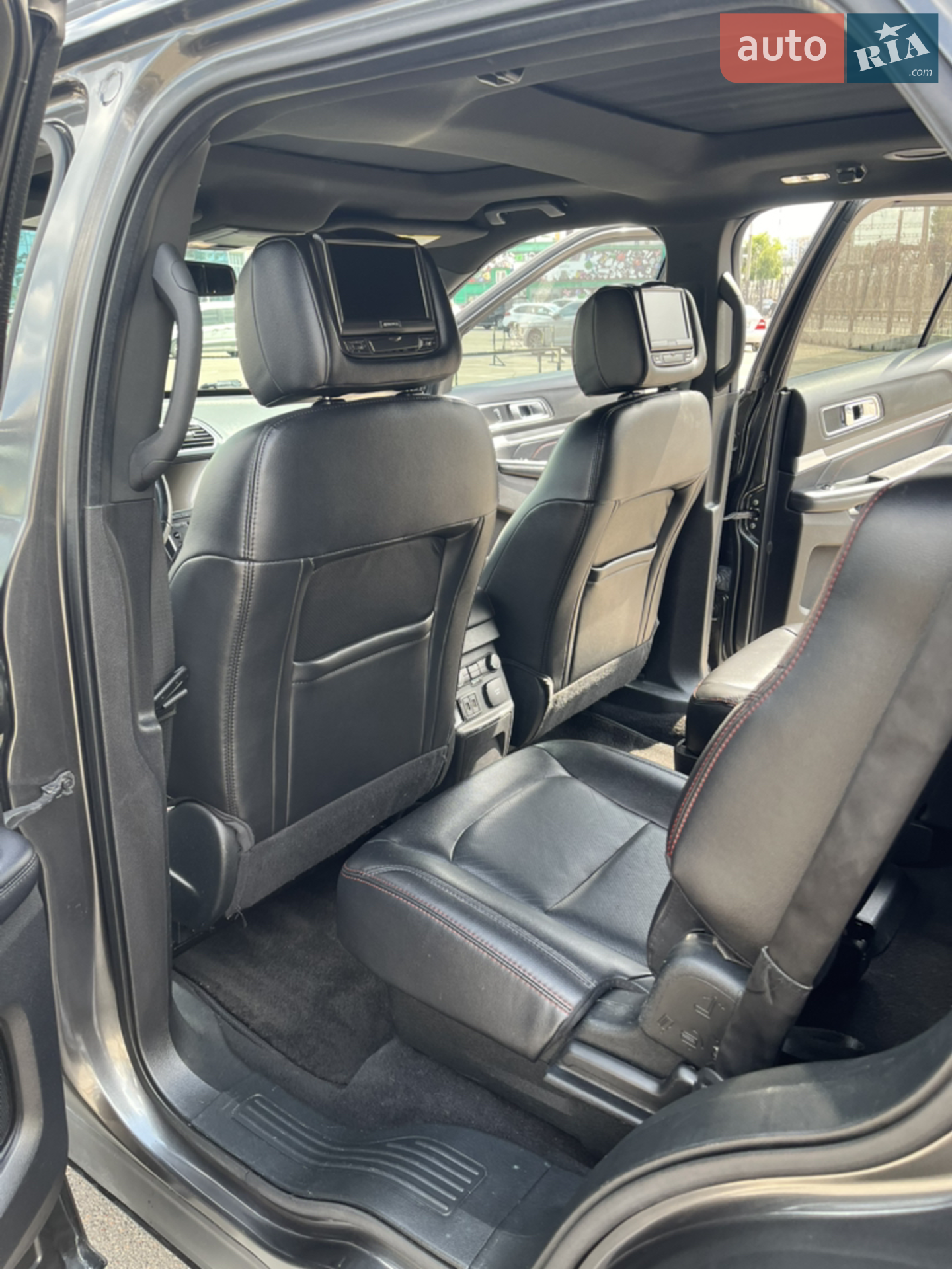 2018 Ford Explorer - мініатюра 21