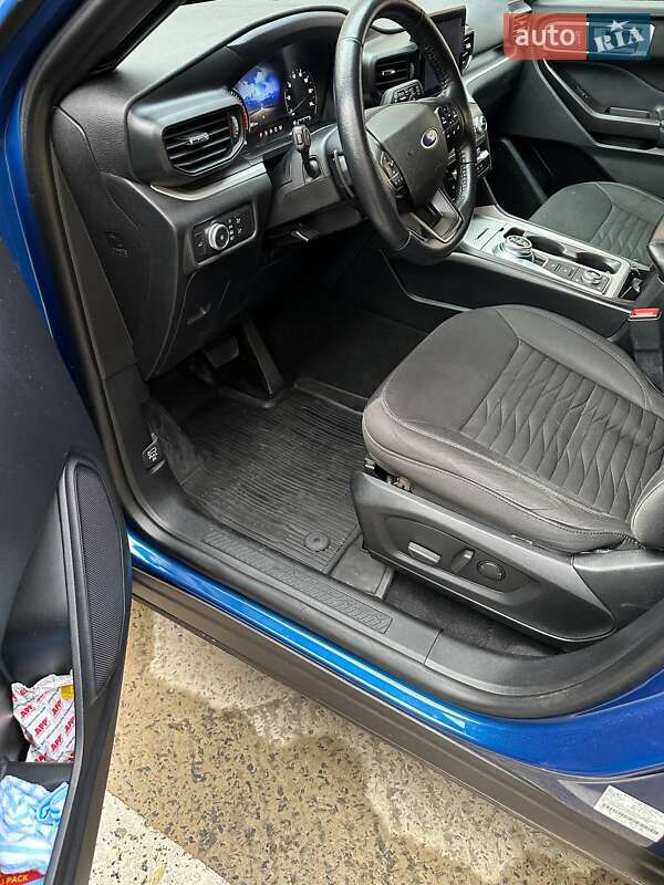 Позашляховик / Кросовер Ford Explorer 2020 в Вараші