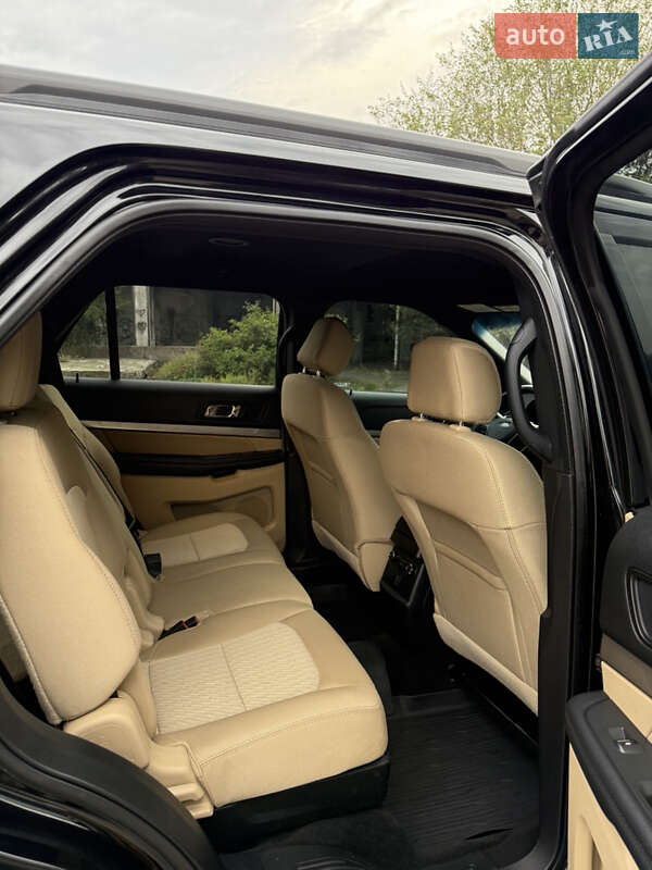 Внедорожник / Кроссовер Ford Explorer 2017 в Лубнах