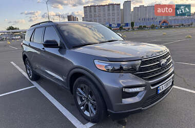 Позашляховик / Кросовер Ford Explorer 2022 в 
