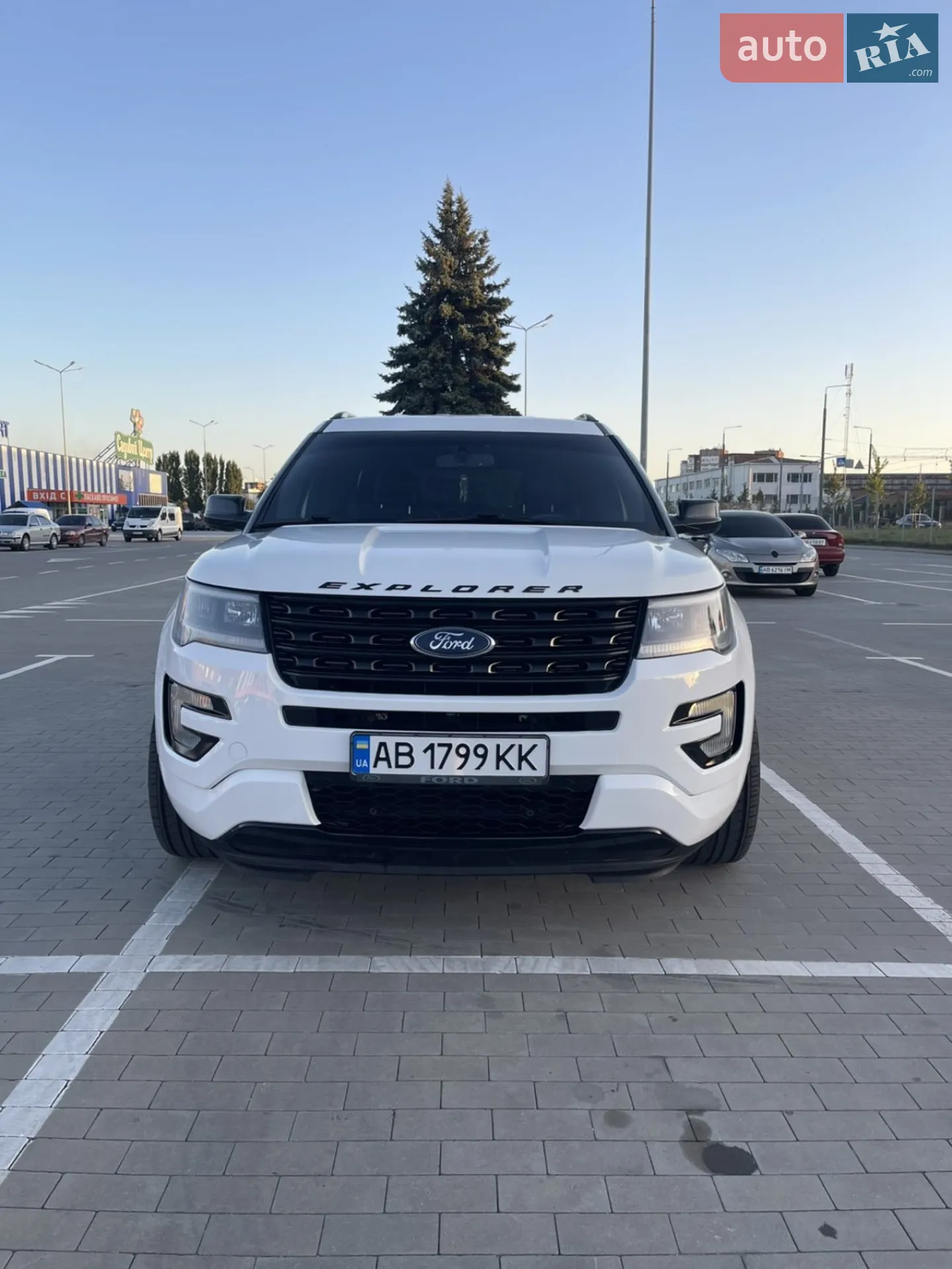 2015 Ford Explorer - фото 1