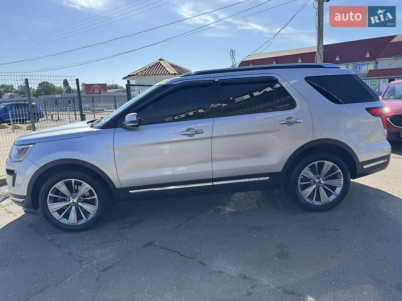 Позашляховик / Кросовер Ford Explorer 2018 в Києві