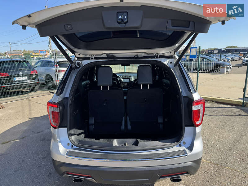 Позашляховик / Кросовер Ford Explorer 2018 в Києві