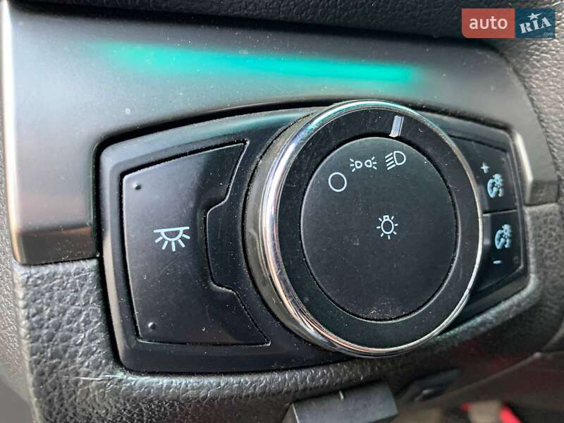 Внедорожник / Кроссовер Ford Explorer 2015 в Киеве