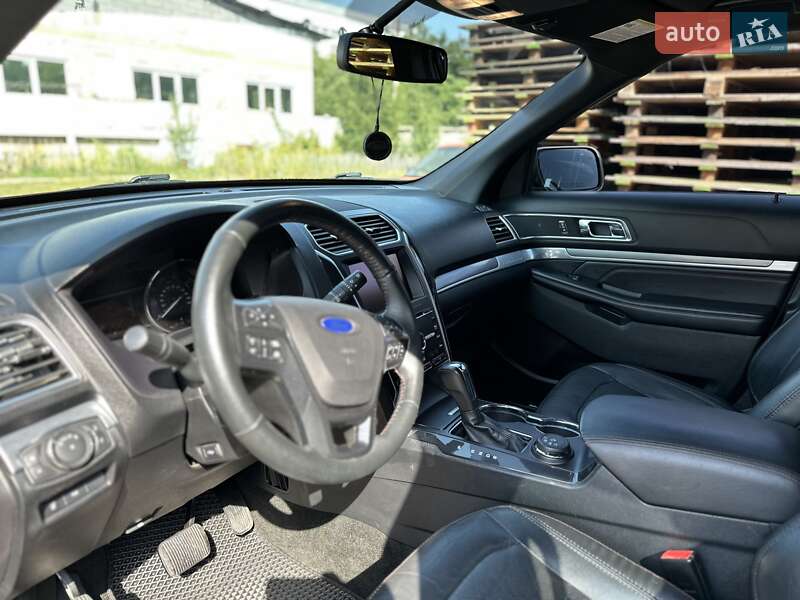 Внедорожник / Кроссовер Ford Explorer 2016 в Киеве