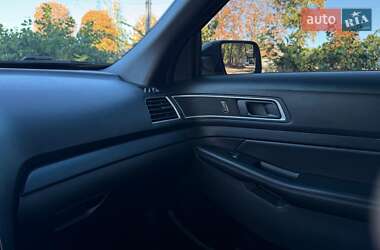 Внедорожник / Кроссовер Ford Explorer 2016 в 