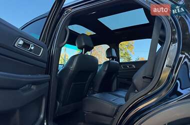 Внедорожник / Кроссовер Ford Explorer 2016 в 