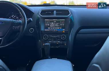 Внедорожник / Кроссовер Ford Explorer 2016 в 