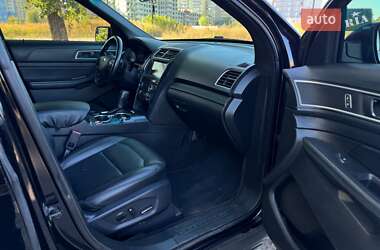 Внедорожник / Кроссовер Ford Explorer 2016 в 