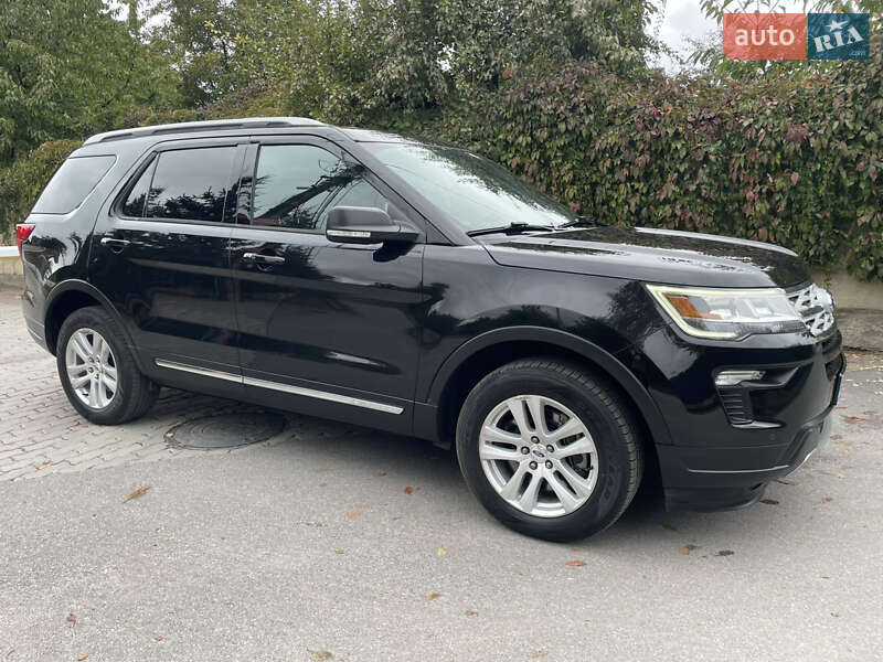 Внедорожник / Кроссовер Ford Explorer 2018 в Виннице
