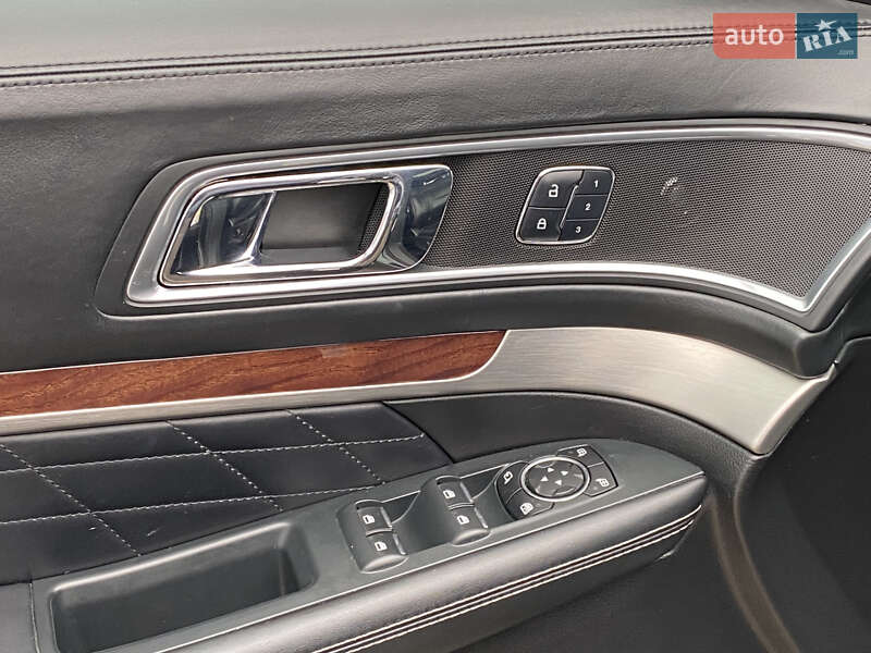 Внедорожник / Кроссовер Ford Explorer 2017 в Киеве фото 14 Внедорожник / Кроссовер Ford Explorer 2017 в Киеве