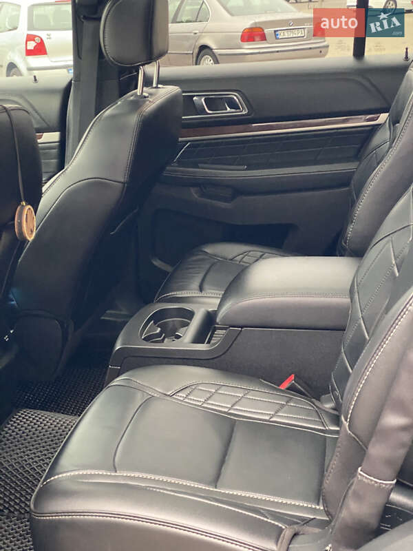 Внедорожник / Кроссовер Ford Explorer 2017 в Киеве фото 32 Внедорожник / Кроссовер Ford Explorer 2017 в Киеве