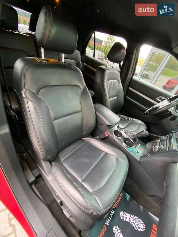 Внедорожник / Кроссовер Ford Explorer 2016 в Хмельницком