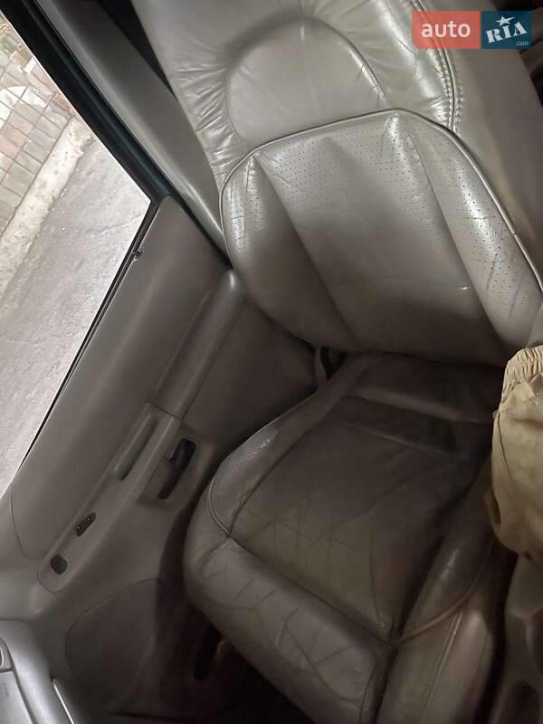 Внедорожник / Кроссовер Ford Explorer 1997 в Киеве