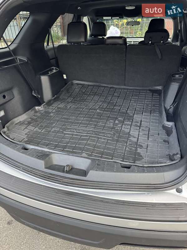 Внедорожник / Кроссовер Ford Explorer 2018 в Киеве фото 20 Внедорожник / Кроссовер Ford Explorer 2018 в Киеве