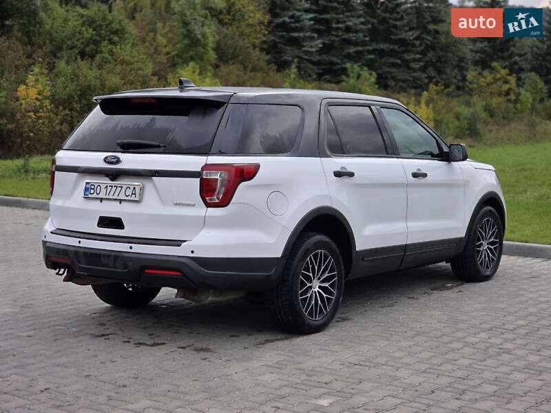 Внедорожник / Кроссовер Ford Explorer 2016 в Тернополе