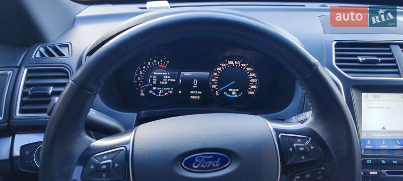 Внедорожник / Кроссовер Ford Explorer 2018 в 