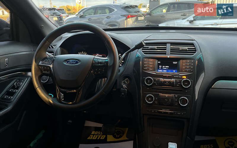 Позашляховик / Кросовер Ford Explorer 2016 в Мукачевому фото 15 Позашляховик / Кросовер Ford Explorer 2016 в Мукачевому