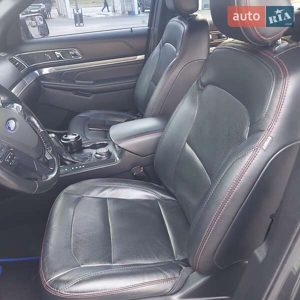 Позашляховик / Кросовер Ford Explorer 2016 в Дніпрі