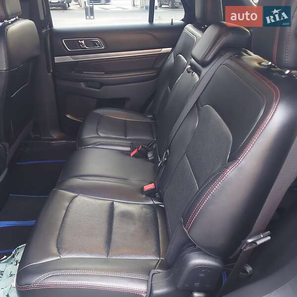 Позашляховик / Кросовер Ford Explorer 2016 в Дніпрі