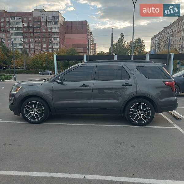 Позашляховик / Кросовер Ford Explorer 2016 в Дніпрі