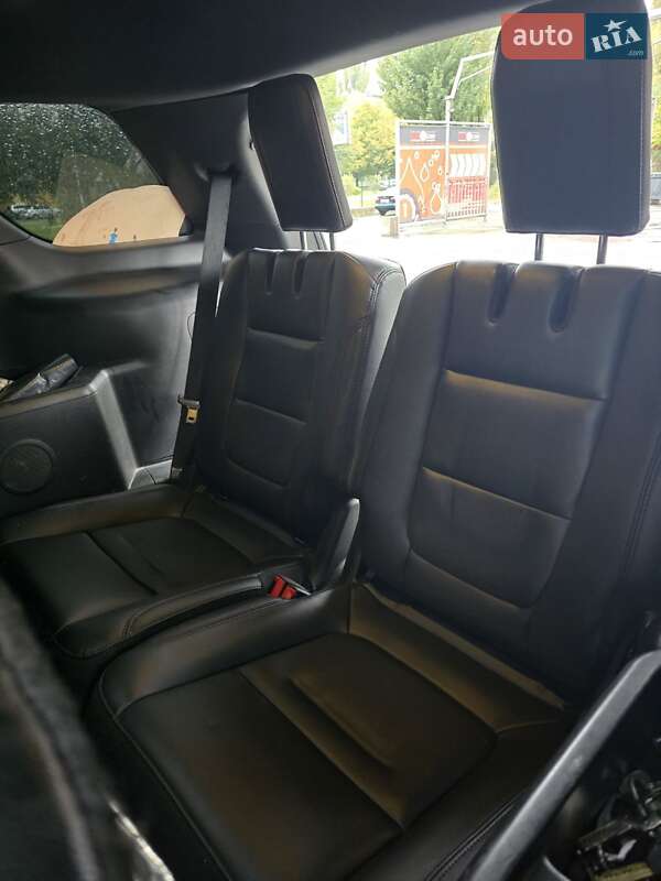 Позашляховик / Кросовер Ford Explorer 2016 в Києві