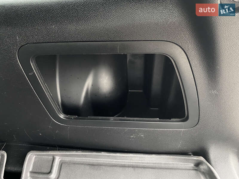 Позашляховик / Кросовер Ford Explorer 2017 в Києві фото 26 Позашляховик / Кросовер Ford Explorer 2017 в Києві