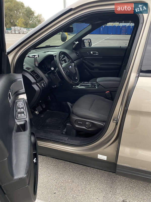 Позашляховик / Кросовер Ford Explorer 2017 в Києві фото 40 Позашляховик / Кросовер Ford Explorer 2017 в Києві