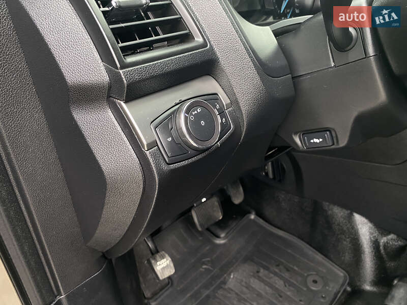 Позашляховик / Кросовер Ford Explorer 2017 в Києві фото 45 Позашляховик / Кросовер Ford Explorer 2017 в Києві