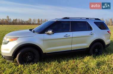 Позашляховик / Кросовер Ford Explorer 2012 в  фото 24 Позашляховик / Кросовер Ford Explorer 2012 в